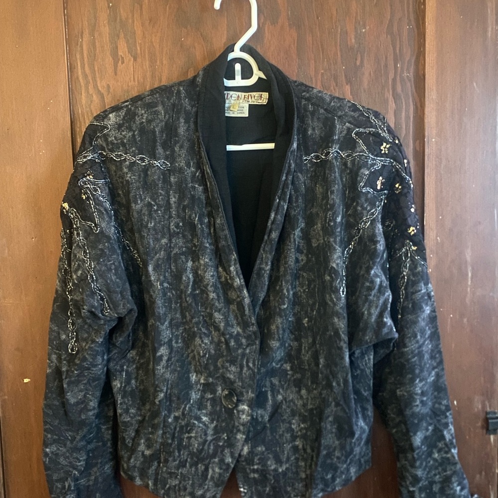 Vintage Black Gold Vintage Embroidered Women's Jacket Crop top Large Pockets